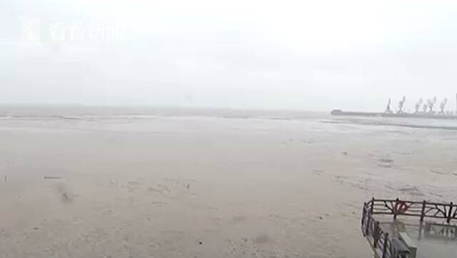 视频｜台风“卢碧”在汕头南澳县沿海登陆