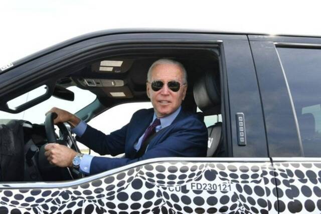 美国总统拜登在开福特的车
