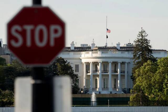 这是4月20日拍摄的美国华盛顿白宫。新华社记者刘杰摄