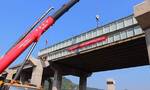 刷新亚洲最高拼宽桥施工纪录！万州环线高速鹿山互通完成大吨位高墩吊装