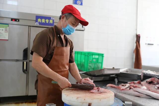 冲啊，浙师干饭人！初阳湖的鱼上桌了！