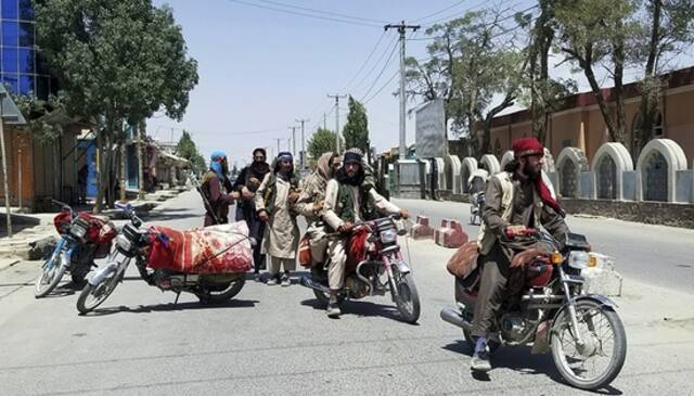 塔利班再下数城 美国将派3000士兵协助大使馆人员撤离