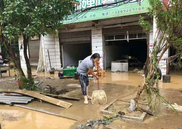  8月12日下午，洪水退去后的柳林镇。图源：“随州发布”