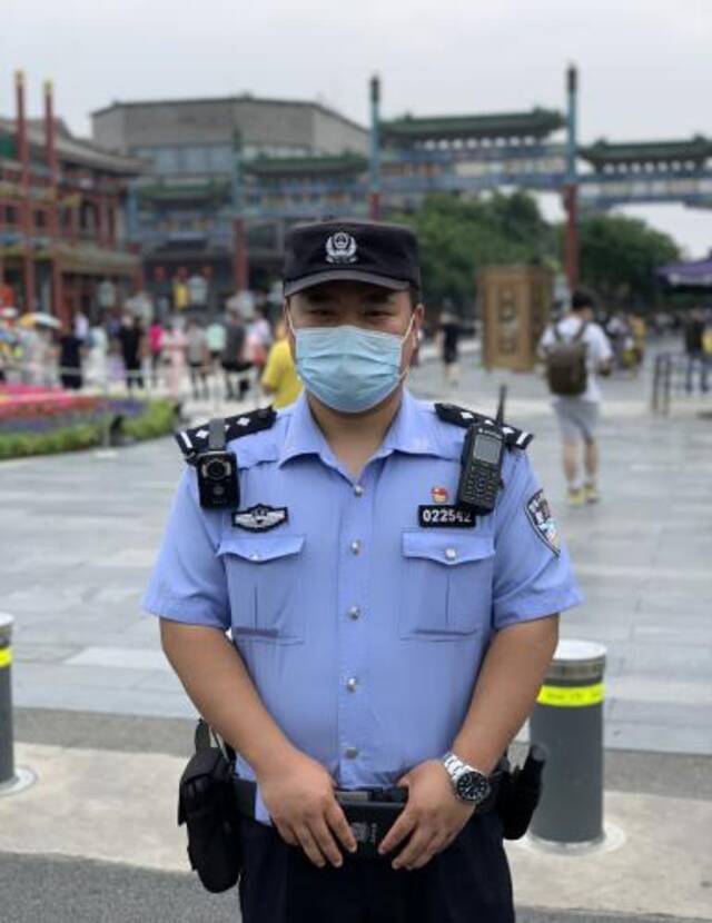 东城民警的七夕节：硬气的汉子会怎么讲情话？