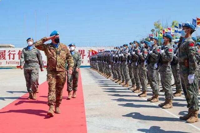 中国赴黎巴嫩维和部队第19、20批分队完成任务交接