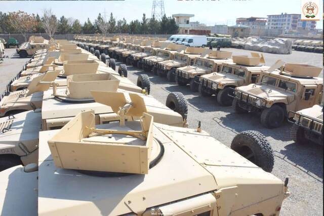 阿富汗国防部展示的装甲车图自社交媒体