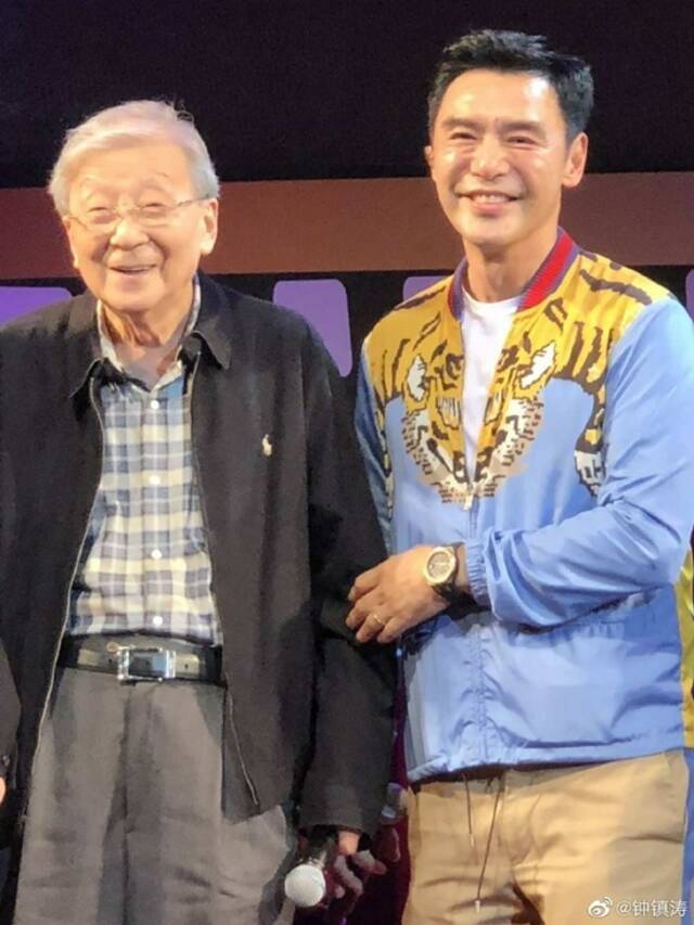 李行与钟镇涛