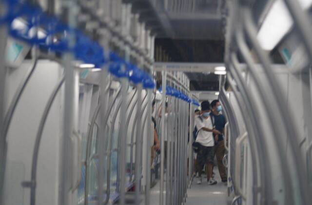 全自动运行！年底北京将开通三条地铁新线，列车提前亮相
