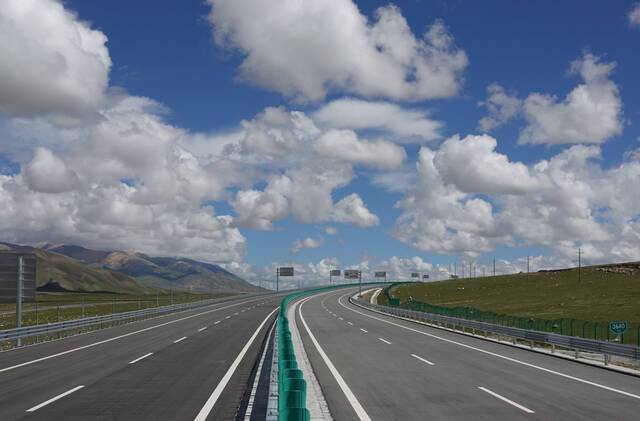 那曲—拉萨！世界上海拔最高的高速公路今天通车