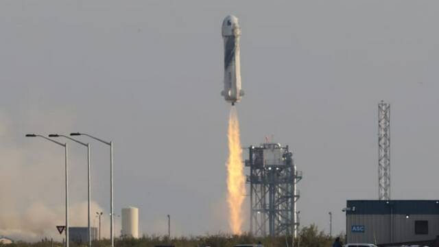贝索斯蓝色起源已有多名人才离职 有人加入SpaceX投奔马斯克
