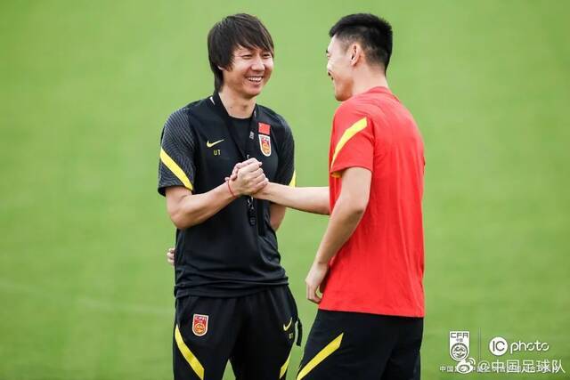 “中国足球就像你的儿子，不能考不好就不要了”