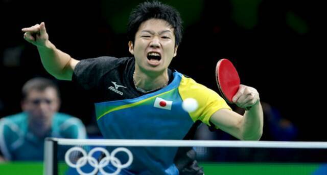 2016年里约奥运会乒乓球男单比赛中，27岁的水谷隼4-1战胜40岁的萨姆索诺夫，获得铜牌。