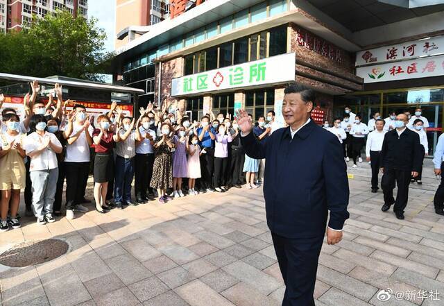 习近平在承德市考察调研