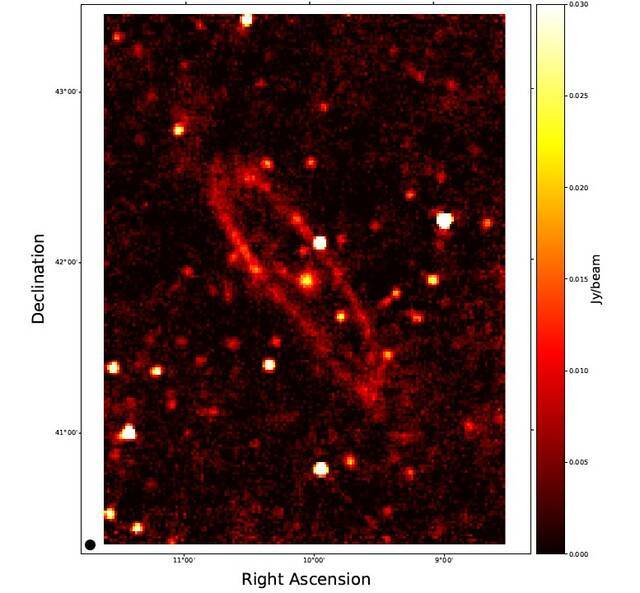 科学家发布银河系姐妹星系——仙女座星系详细的无线电图像