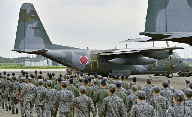 日本航空自卫队的C-130运输机