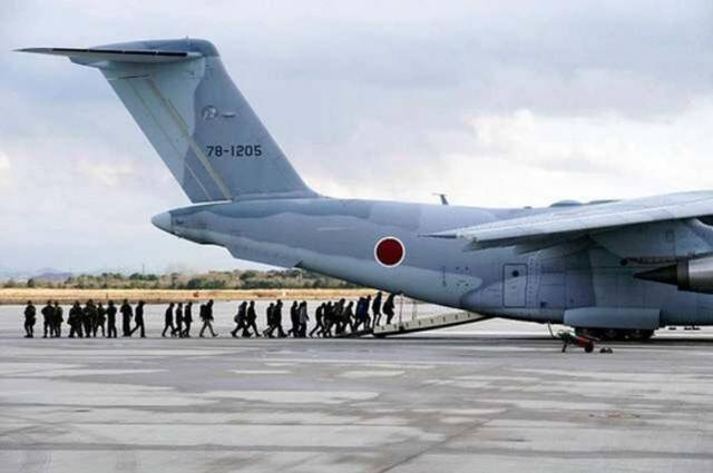 日本自卫队进行人员撤离的演习（图源：外媒）