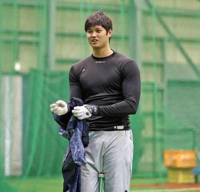 大谷翔平棒球场上不断创下记录 获日本媒体盛赞