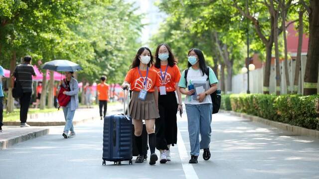 你好！北科大！2021级新生报到！