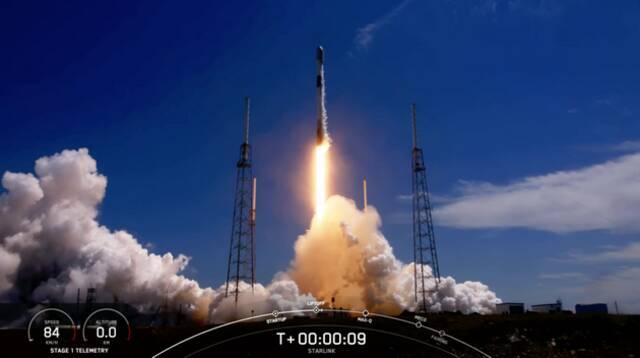 SpaceX准备在6个月内发射近1300颗Starlink星链卫星