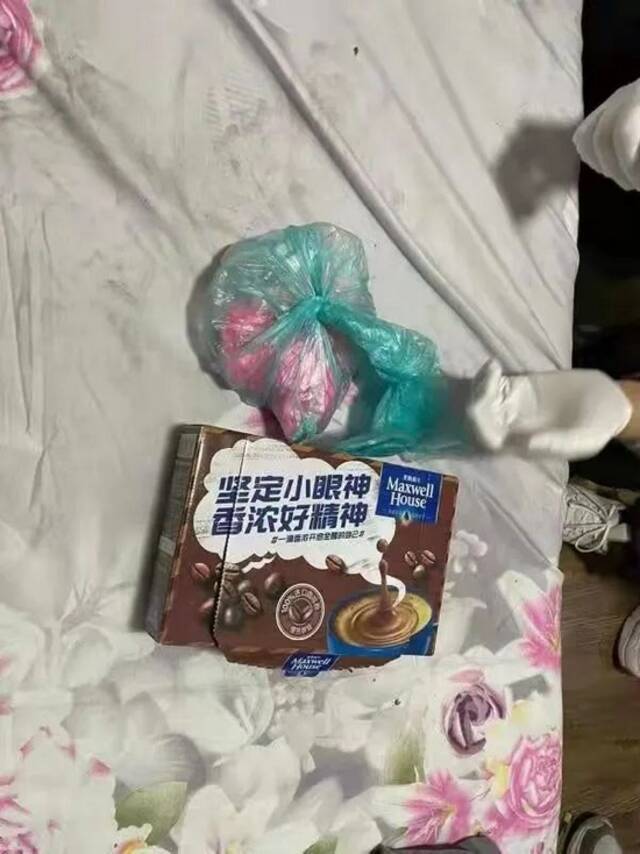 陌生人递的咖啡别喝！可能有毒……