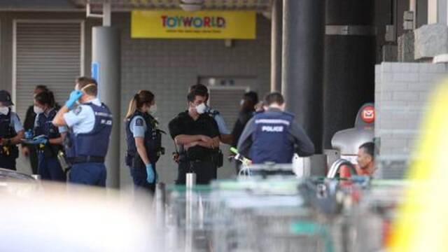 新西兰购物中心发生持刀伤人案 一名男子被击毙