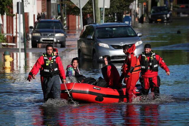 创纪录暴雨致美国纽约等地至少23人丧生