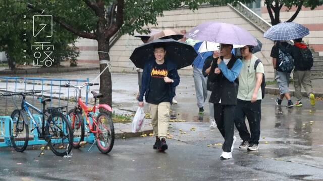 ​露从今夜白，夜自此日凉