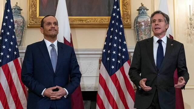 △布林肯（右）和卡塔副首相兼外交大臣穆罕默德（左）（资料图）