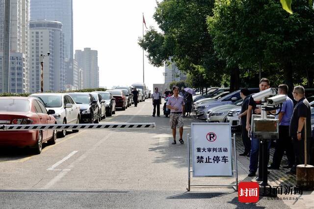 货拉拉案司机辩护律师：当事人服从一审判决，已为其申请取保候审，今晚或可回家