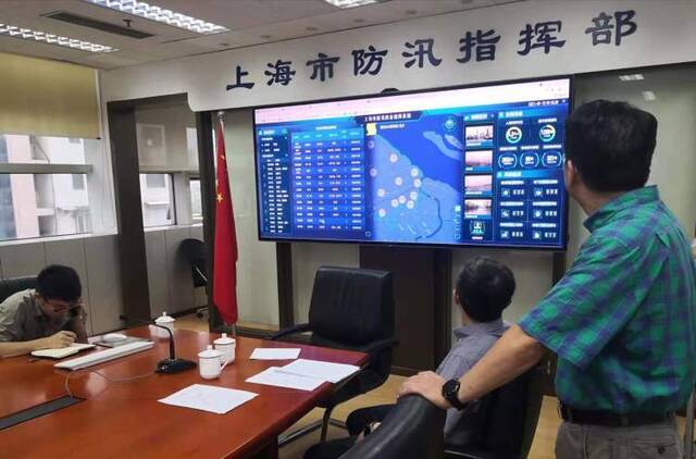 市防汛办：台风“灿都”今晚登陆上海的可能性大大降低，但对上海的影响仍然较大