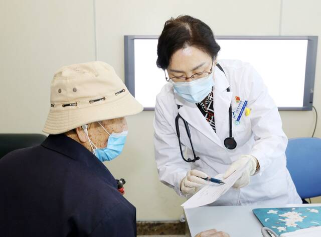 北京积水潭医院成立老年医学中心，专管“一体多病”