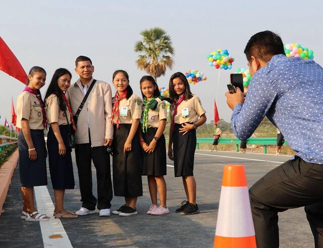 柬埔寨首相洪森：我们正迎来柬中铁杆友谊的收获季节