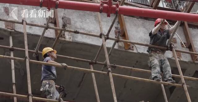 视频｜装修砸楼板如同地震 楼上业主:他们压根没许可证