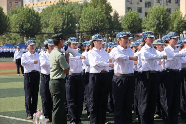 地大萌新的军营风采  不忘初心 凯歌前行