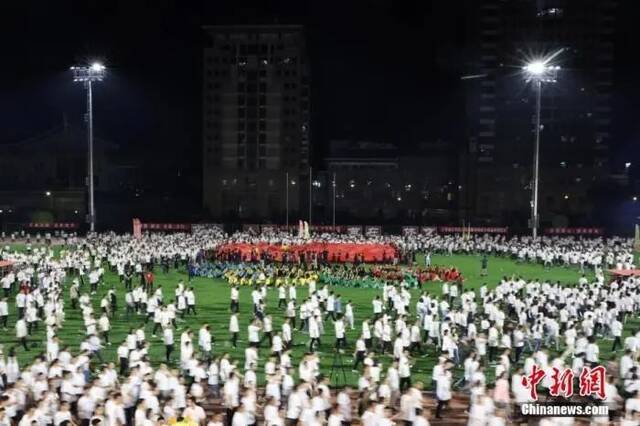 9月6日晚，北京市海淀区，北京大学举行“开学第一跑”活动。中新社记者蒋启明摄