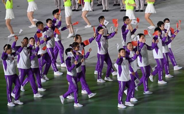 首次担任全运会开幕式香港代表队旗手 欧智锋：很激动！很兴奋！