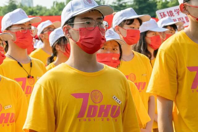 开学典礼现场直击！七秩东华，我们来了！