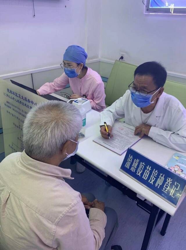北京启动流感疫苗接种，今年接种期延长一个月至12月底