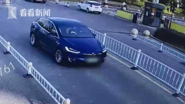 视频｜名下两套房和两辆豪车 男子寻刺激在酒吧偷手机