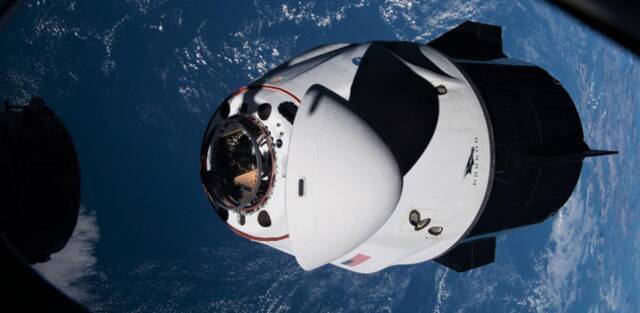 SpaceX载人龙飞船将于11月进行绕空间站飞行