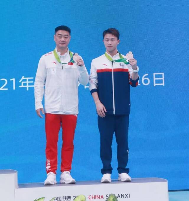 我校2021级新生陈治龙获第十四届全运会体操项目男子跳马铜牌