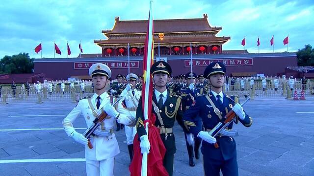 微视频  最是热爱中国红