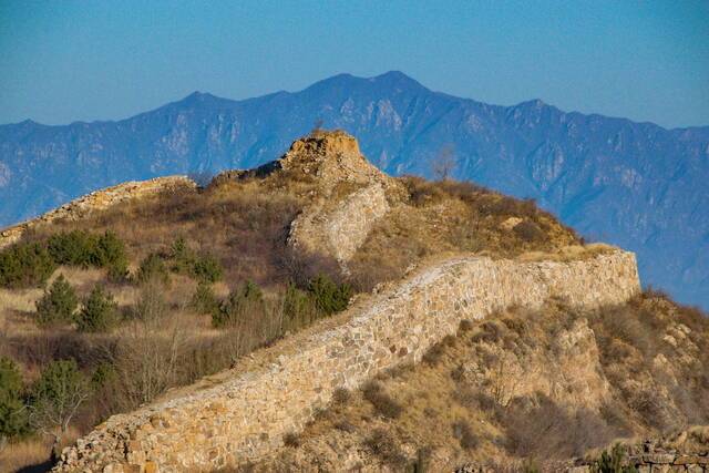 河北省怀来县瑞云观乡南部山区的大营盘长城遗址。视觉中国图