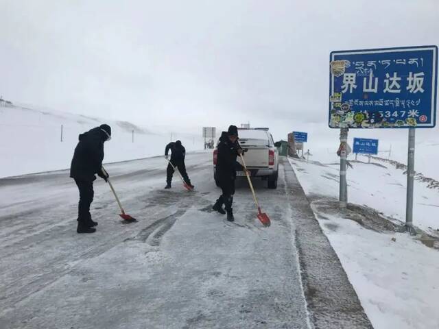 揭秘：在“死人沟”里追赶“亡命之徒”，连一只苍蝇也没有