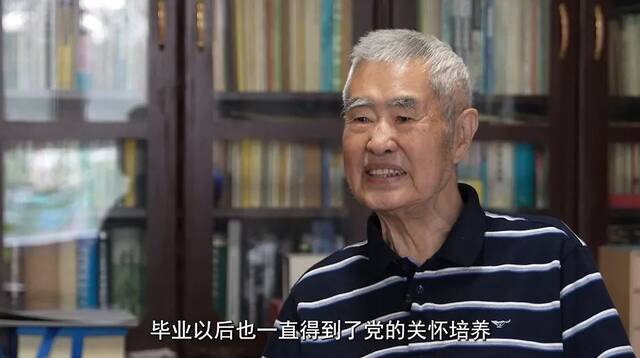 胡运权：70岁还坚持给学生上课的“大先生”