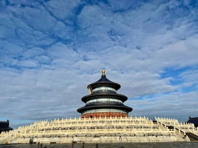 京城雨过天晴！蓝天白云“上线”了！后天又将降雨降温