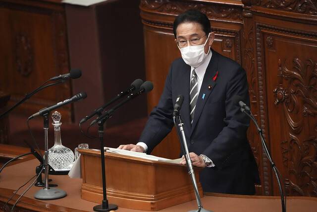 岸田发表首次施政演说 日媒：基本继承了“安倍政治”