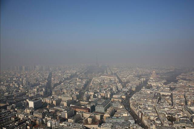巴黎街景图。图源：视觉中国
