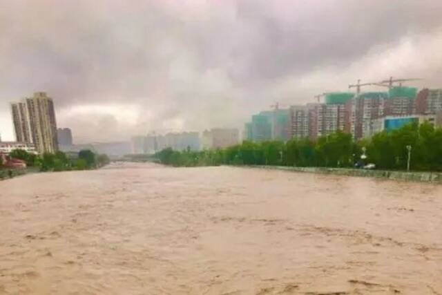 强降雨致15人死亡，175万多人受灾！“无人问晋”背后，这些事更让人忧心