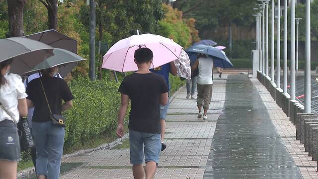 台风“圆规”逐渐远离 澳门改挂“三号风球”